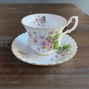 Royal Albert teacup and saucer